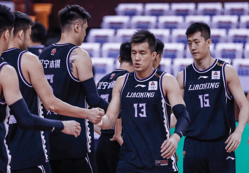 包含法甲赛程吃紧；辽宁本钢赛前主帅复盘；质疑声仍在；资深球员宣示担当的词条